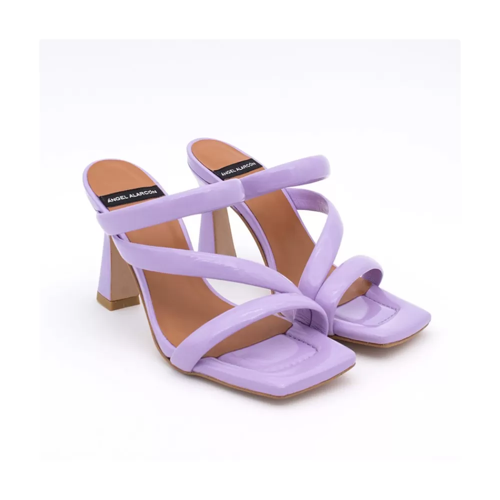 Mujer Ángel Alarcón Cameron - Sandalias De Piel Brillante Con Tiras Anchas Acolchadas Y Tacon Alto