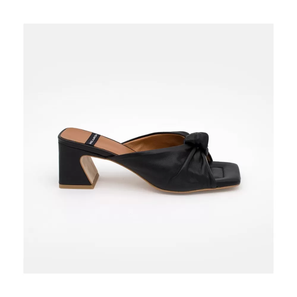 Mujer Ángel Alarcón Hepburn - Mule De Piel Con Nudo