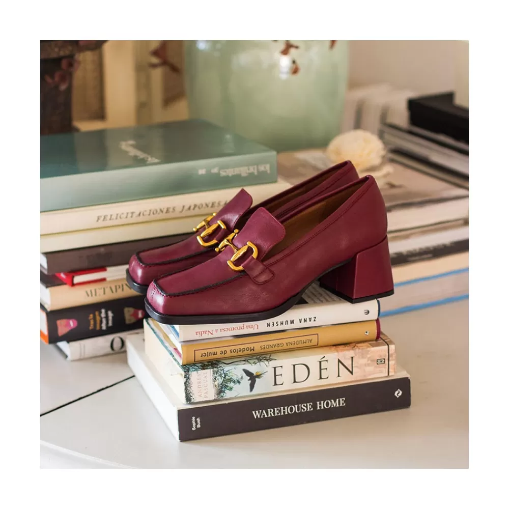 Mujer Ángel Alarcón Kiski - Mocasin De Piel Con Tacon Ancho Y Adorno Metalico